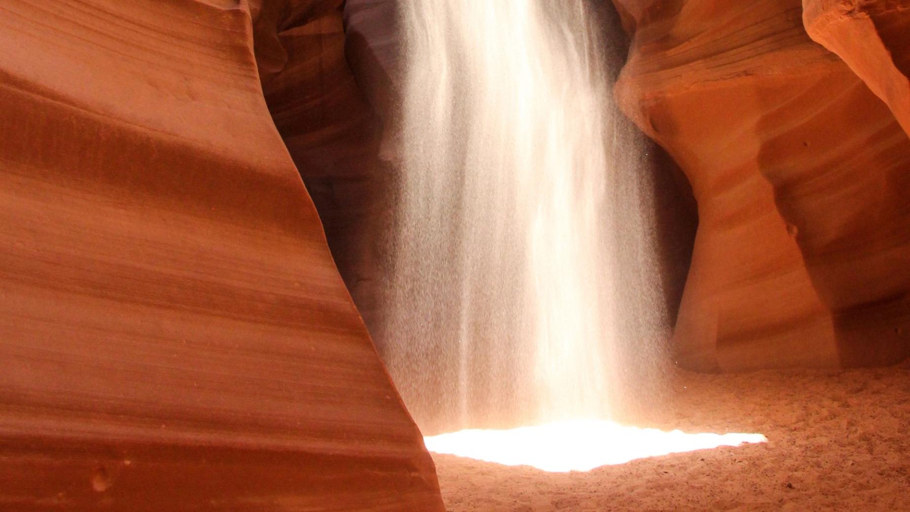 Antelope Canyon Sand in the sun rays