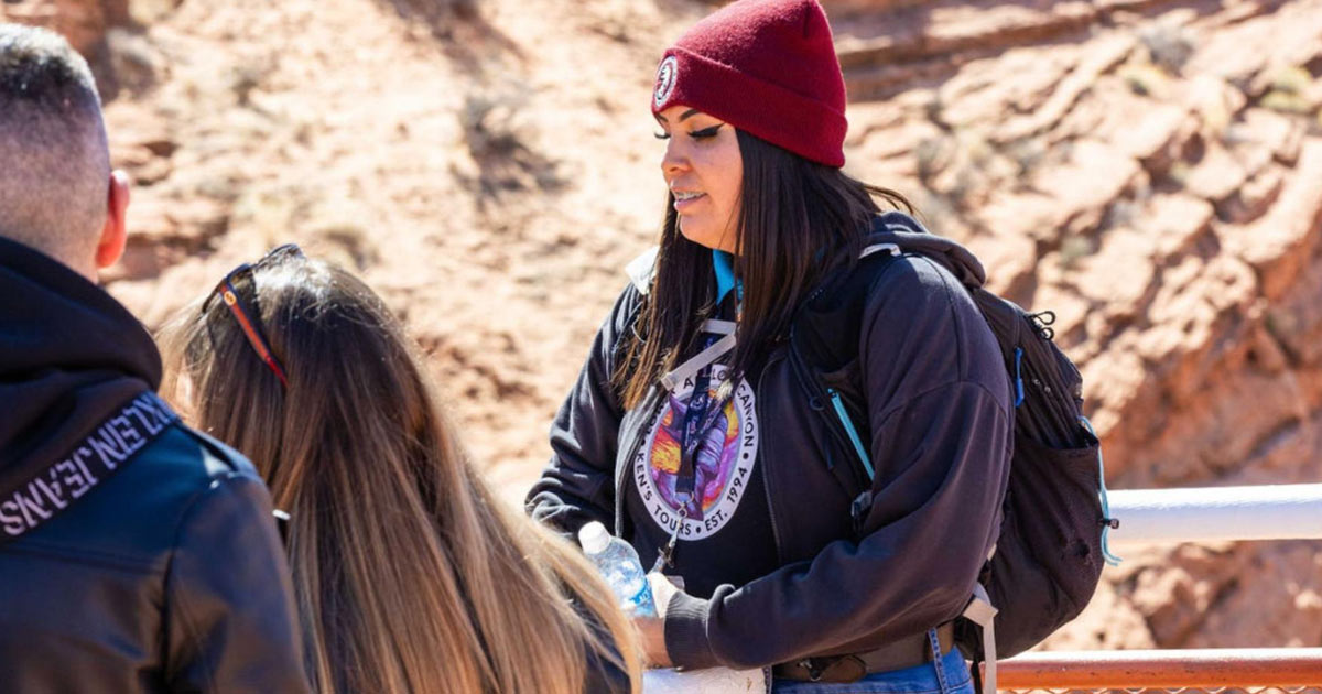Group on tour at Lower Antelope Canyon